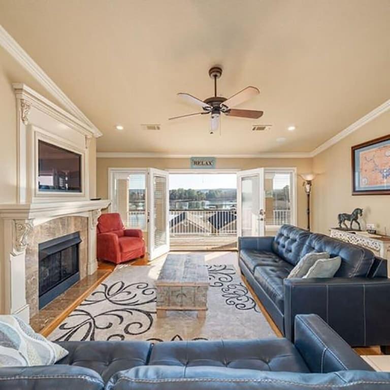 Views!! Luxury Condo W/Gourmet Kitchen, Breathtaking Views Lake Hamilton 外观 照片
